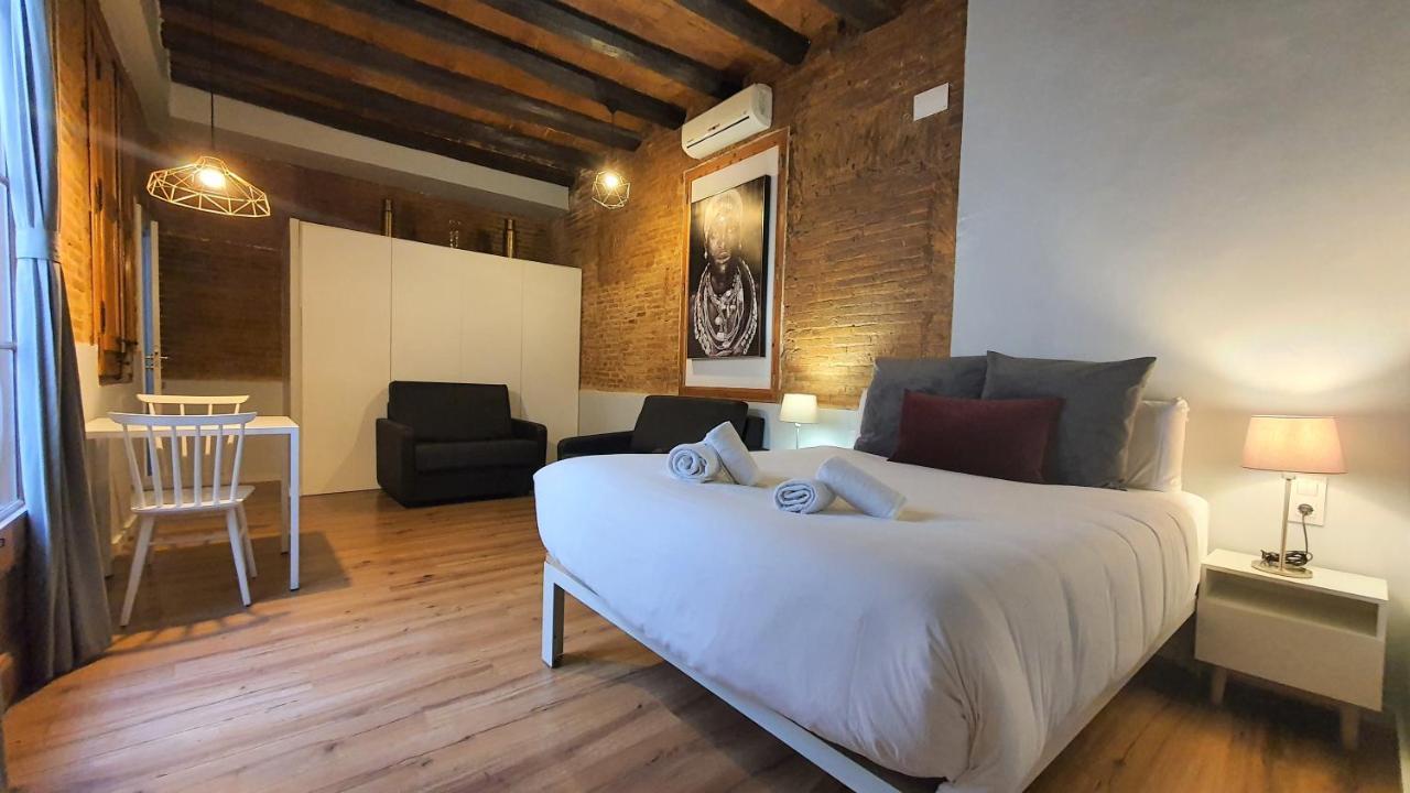 Barrio Gotico Apartments Ferran Barcelona Eksteriør billede